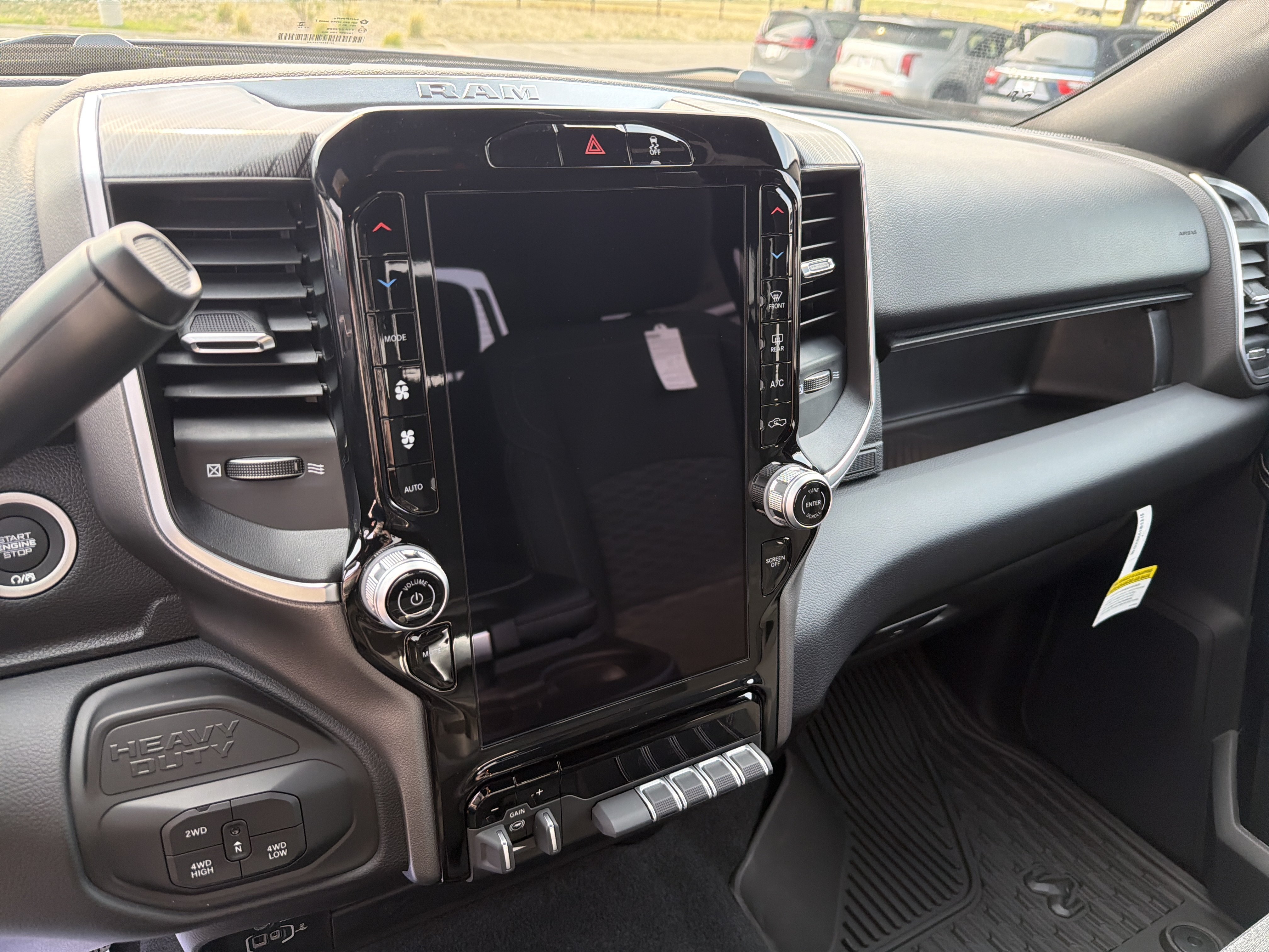 2026 RAM 2500 Big Horn - Photo 18