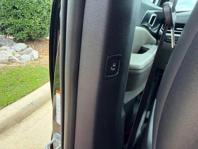 Used 2026 Black Kia LXS image 25