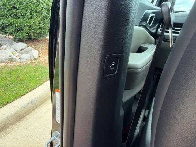 Used 2026 Black Kia LXS image 25