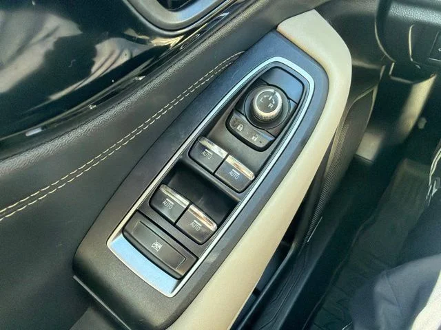 Used 2022 White Subaru Limited image 18