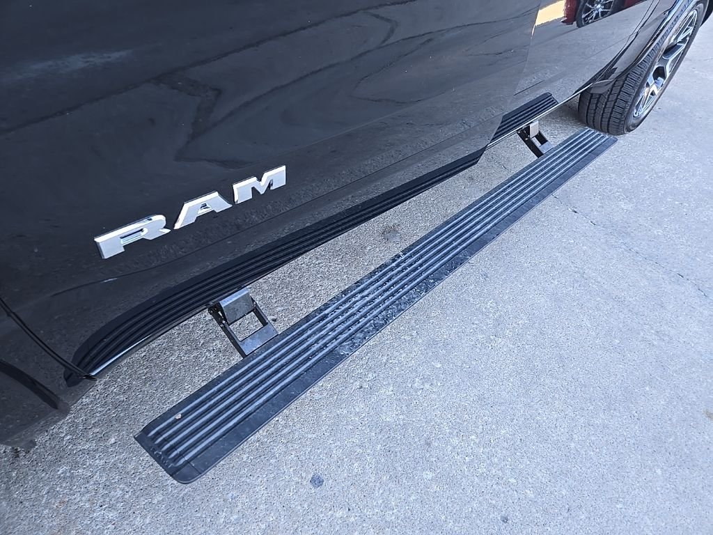 2026 RAM 1500 Laramie - Photo 19