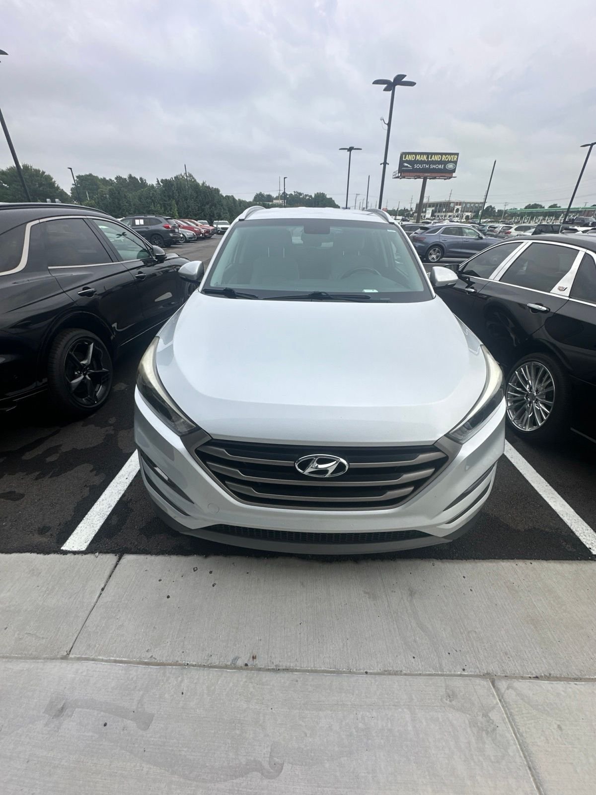 Used 2016 Hyundai Tucson Sport with VIN KM8J33A25GU228006 for sale in Schererville, IN