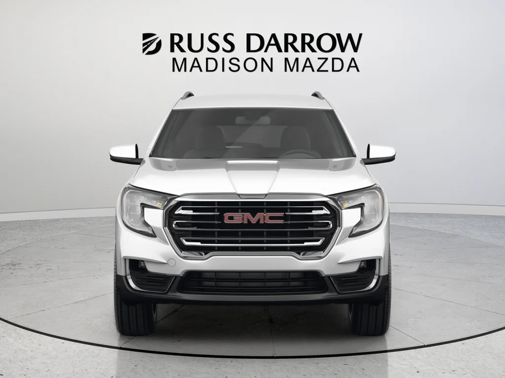 Used 2023 White GMC AT4 image 7