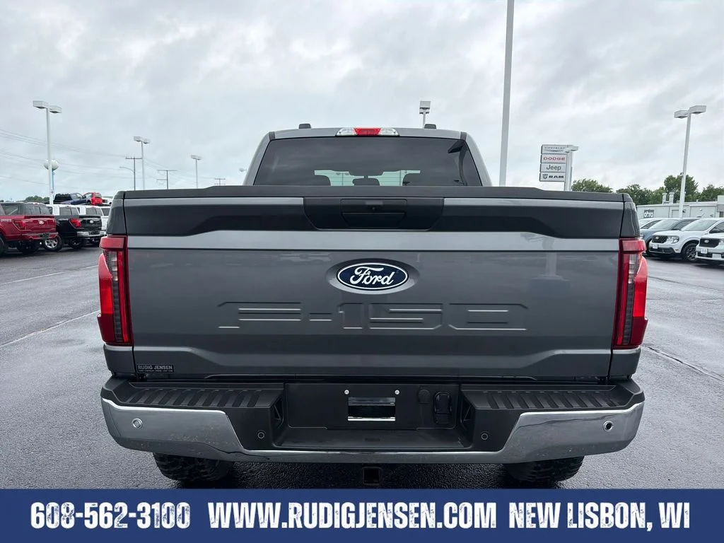 Used 2025 Gray Ford XLT image 4