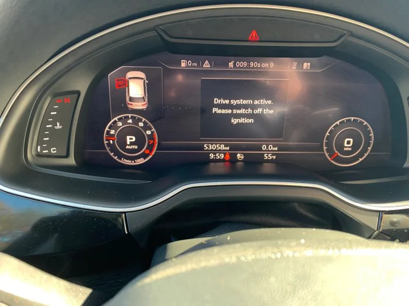 Used 2019 White Audi 55 TFSI Premium Plus Sport Utility 4D image 31