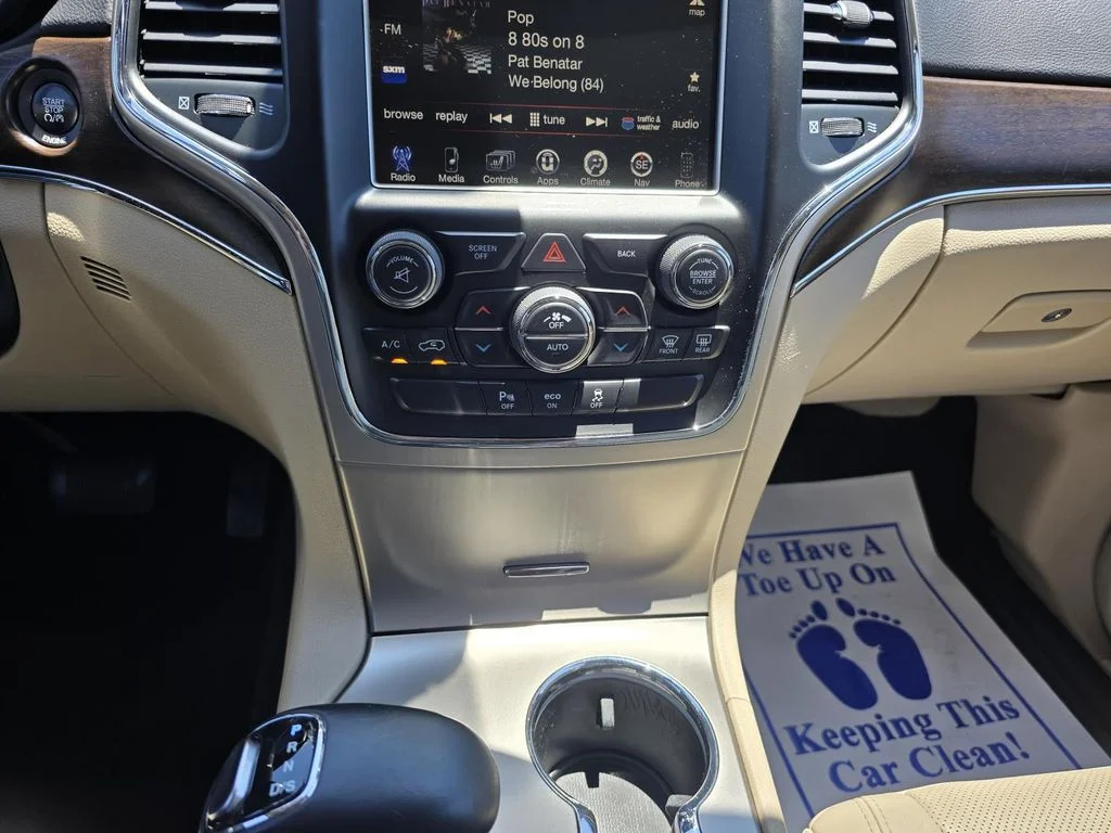 Used 2015 Granite Crystal Metallic Clearcoat Jeep Limited image 15