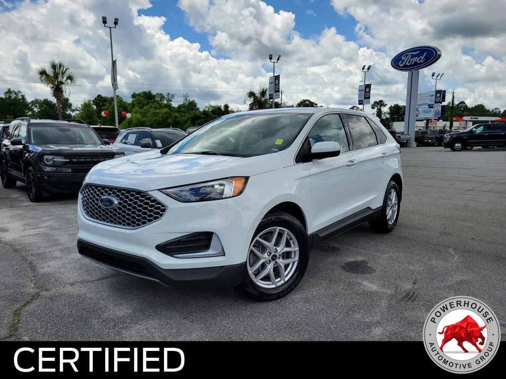 Used 2024 White Ford SEL image 1