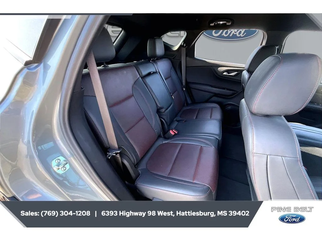 Used 2025 Sterling Gray Metallic Chevrolet RS image 20