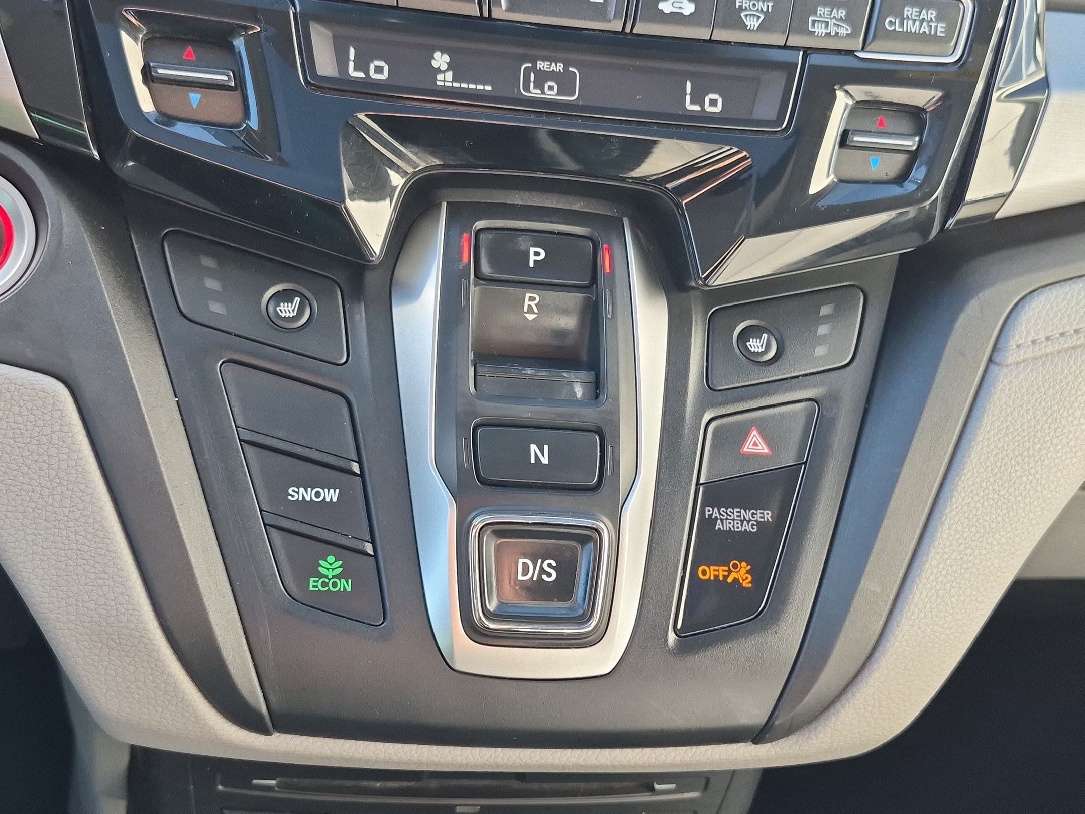 Certified Used 2019 Silver Honda EX-L Auto image 29