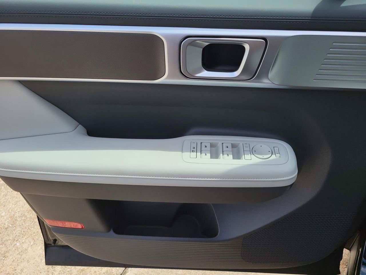 New 2026 Phantom Black Hyundai SEL FWD image 14