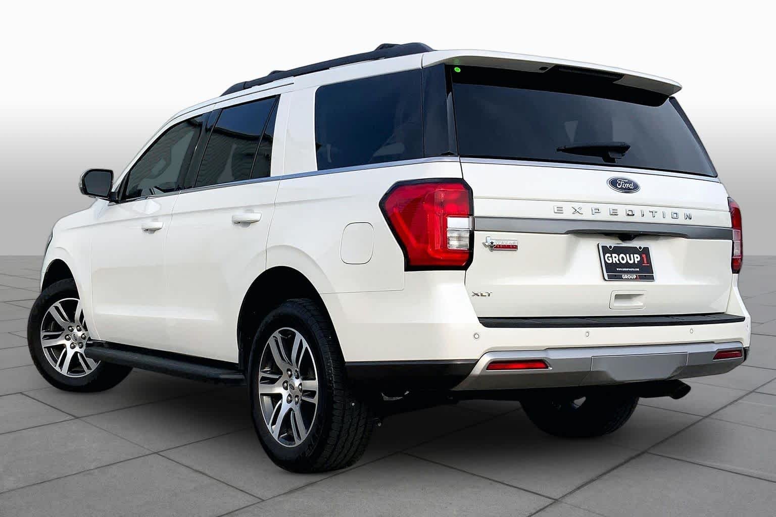Used 2024 Star White Metallic Tri-Coat Ford XLT image 12