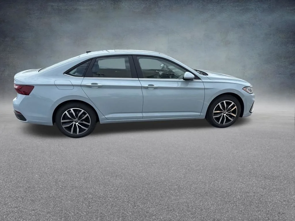New 2026 Gray Volkswagen 1.5T SE image 6