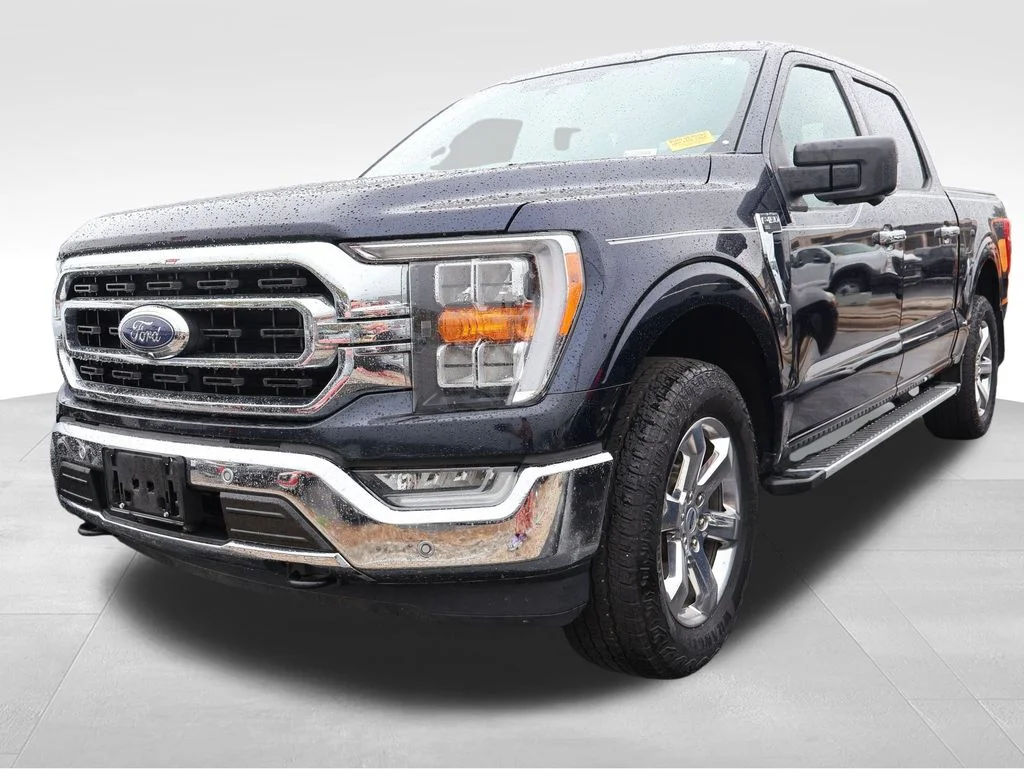 Used 2022 Blue Metallic Ford XLT image 8