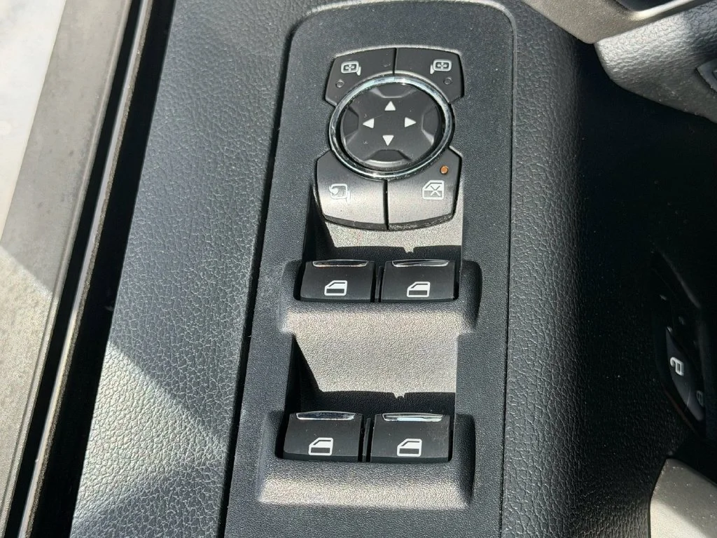 Used 2015 Ingot Silver Metallic Ford Lariat image 34