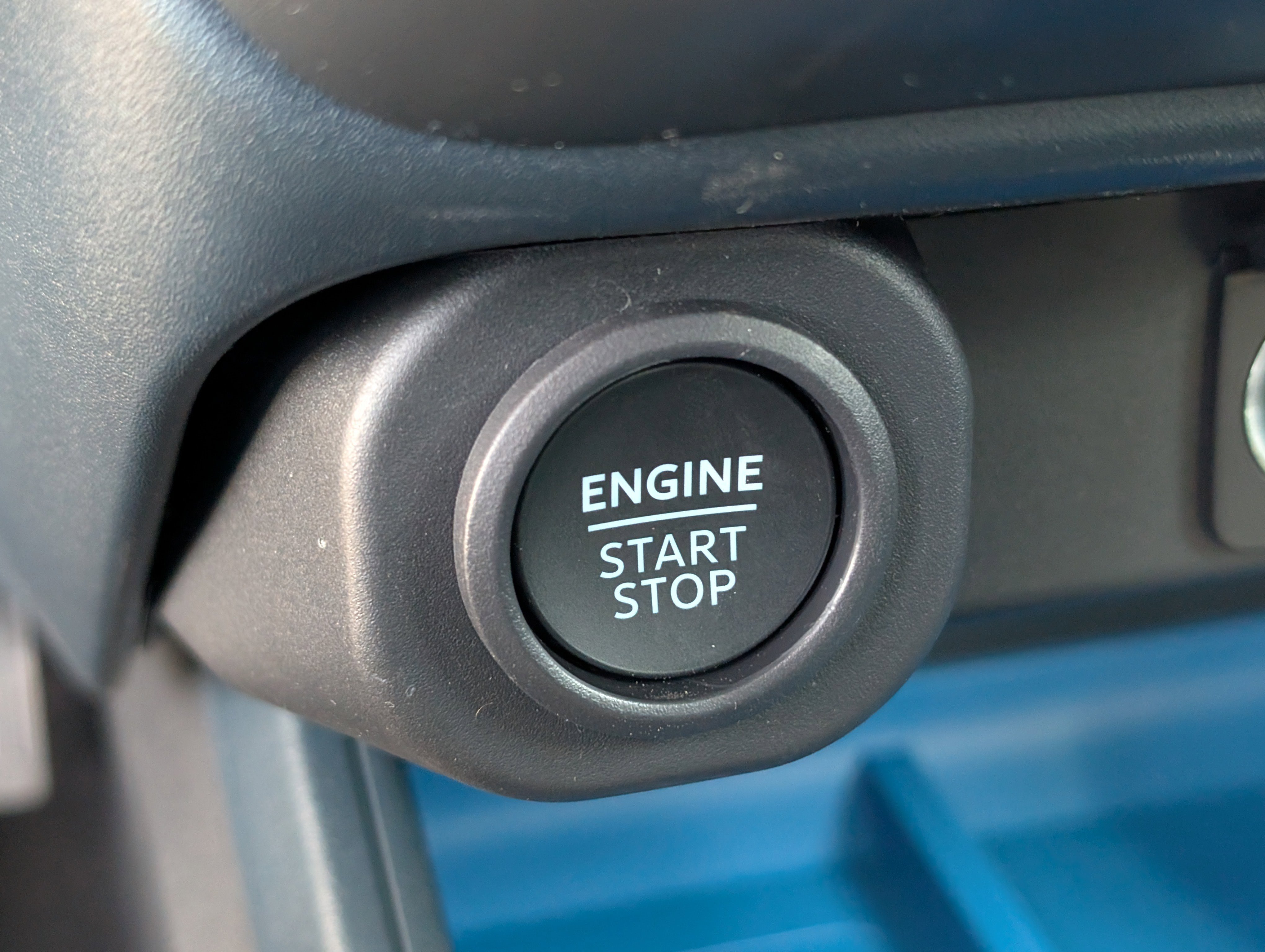 New 2026 Oxford White FORD XLT image 28