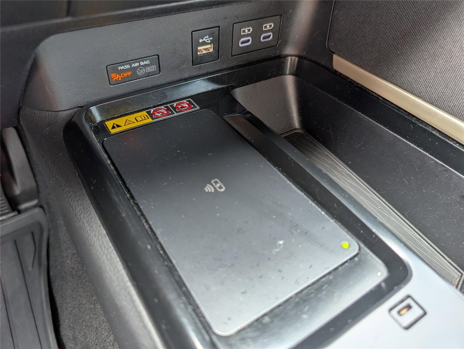 Used 2025 Ice Cap Toyota LE image 17