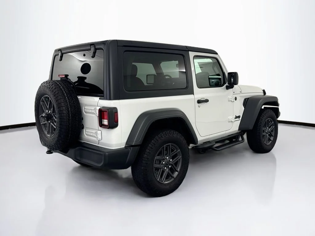 Used 2025 White Jeep Sport S image 5