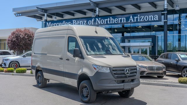 2025 Mercedes-Benz Sprinter 2500 Cargo 144 WB
