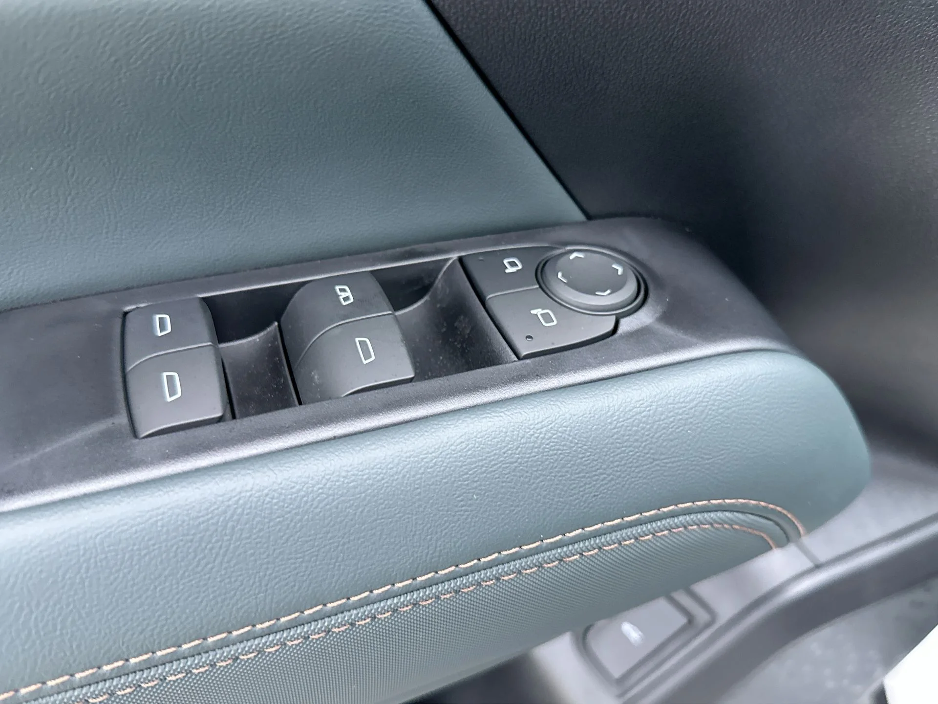 2027 GMC Terrain AT4 - Photo 65