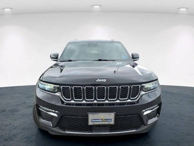 Used 2024 Black Jeep Limited image 4