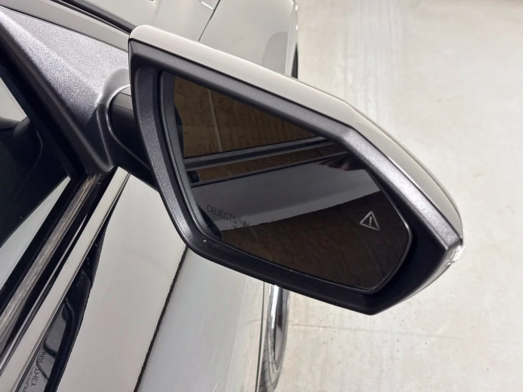 Used 2025 Black Hyundai Base image 13
