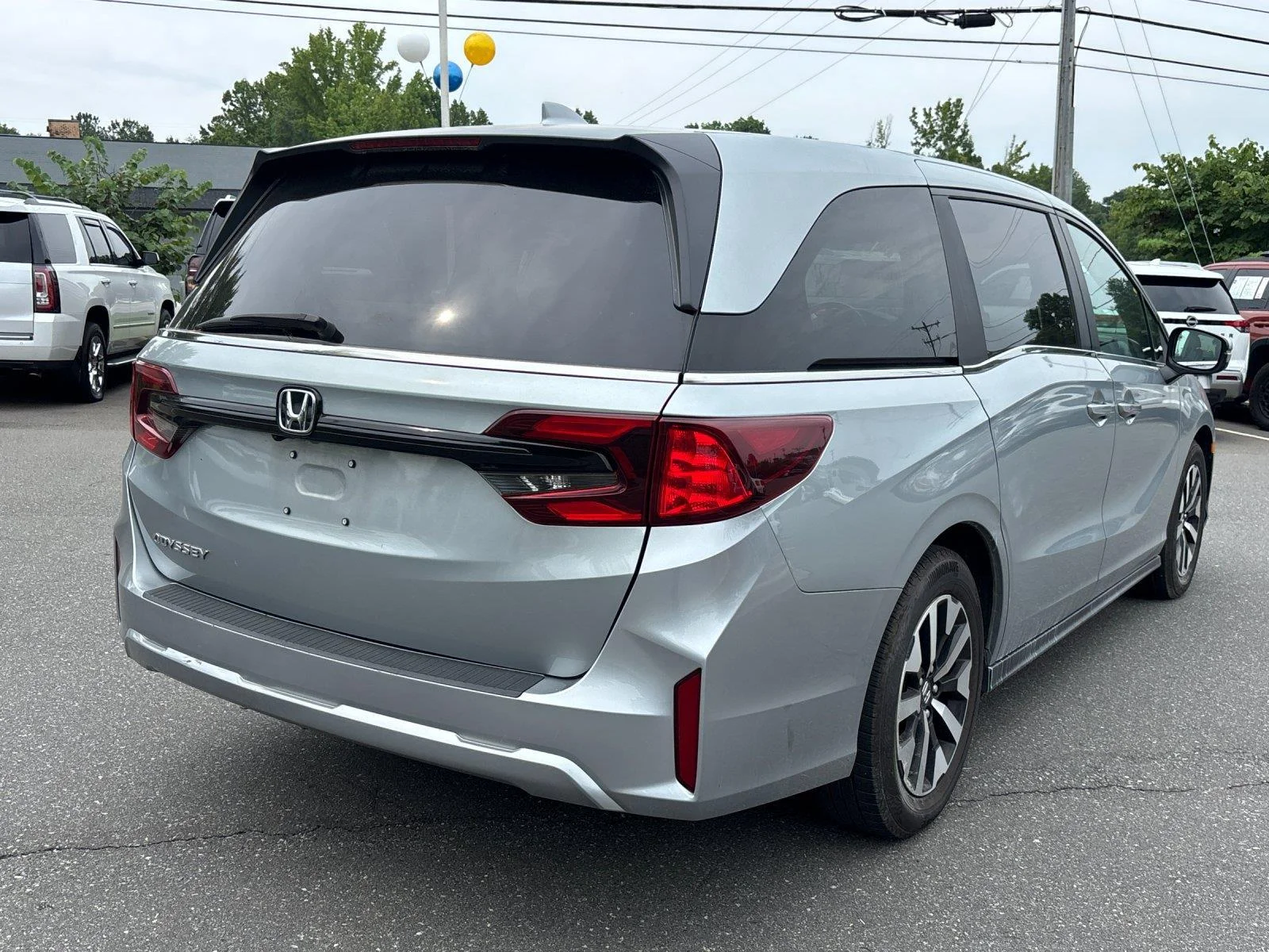 Used 2025  Honda EX-L image 5