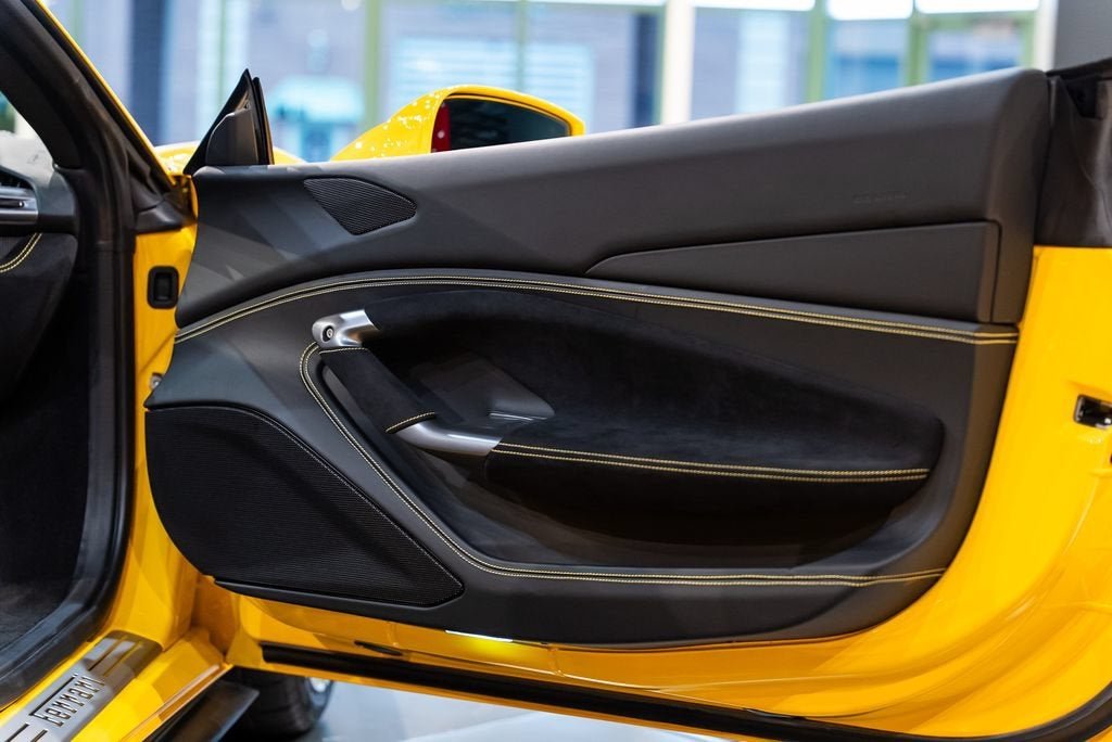 Used 2021 Giallo Modena Ferrari Base image 44