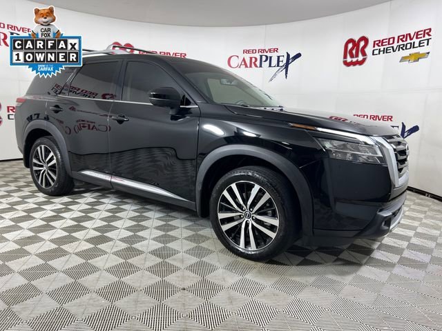 2024 Nissan Pathfinder Platinum 2WD's photo