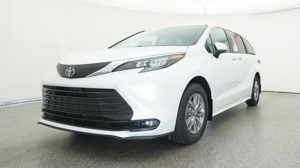 New 2026 Wind Chill Pearl Toyota XLE image 46