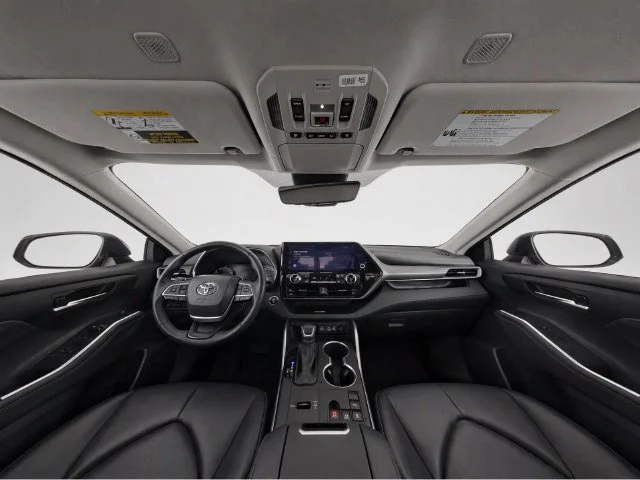 Used 2023 Pearl Toyota XLE image 14