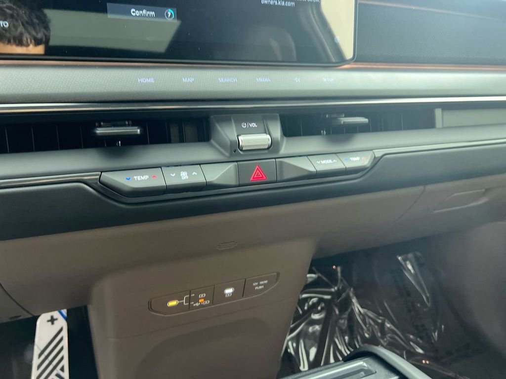 New 2026 Wolf Gray / Black Roof Kia GT-Line AWD image 26