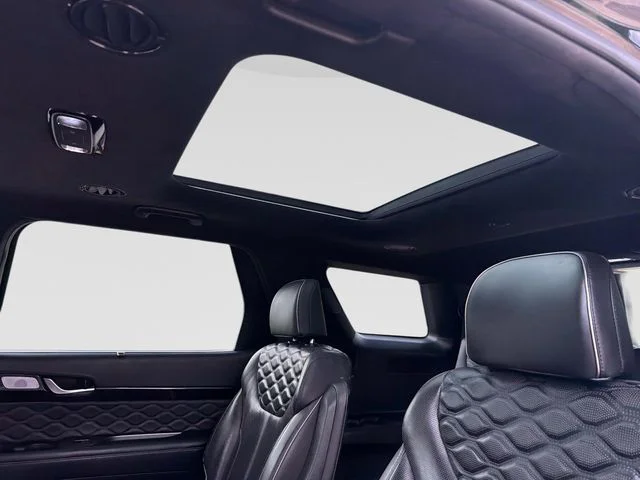Used 2020 Black Hyundai Limited image 17