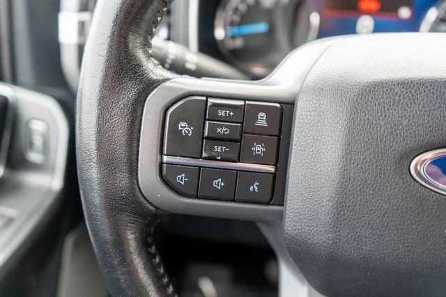 Used 2022 Black Ford XLT image 24