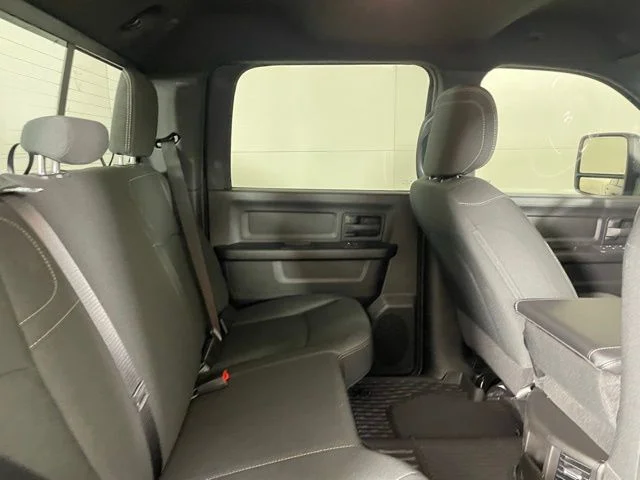 2025 RAM 2500 Tradesman - Photo 25