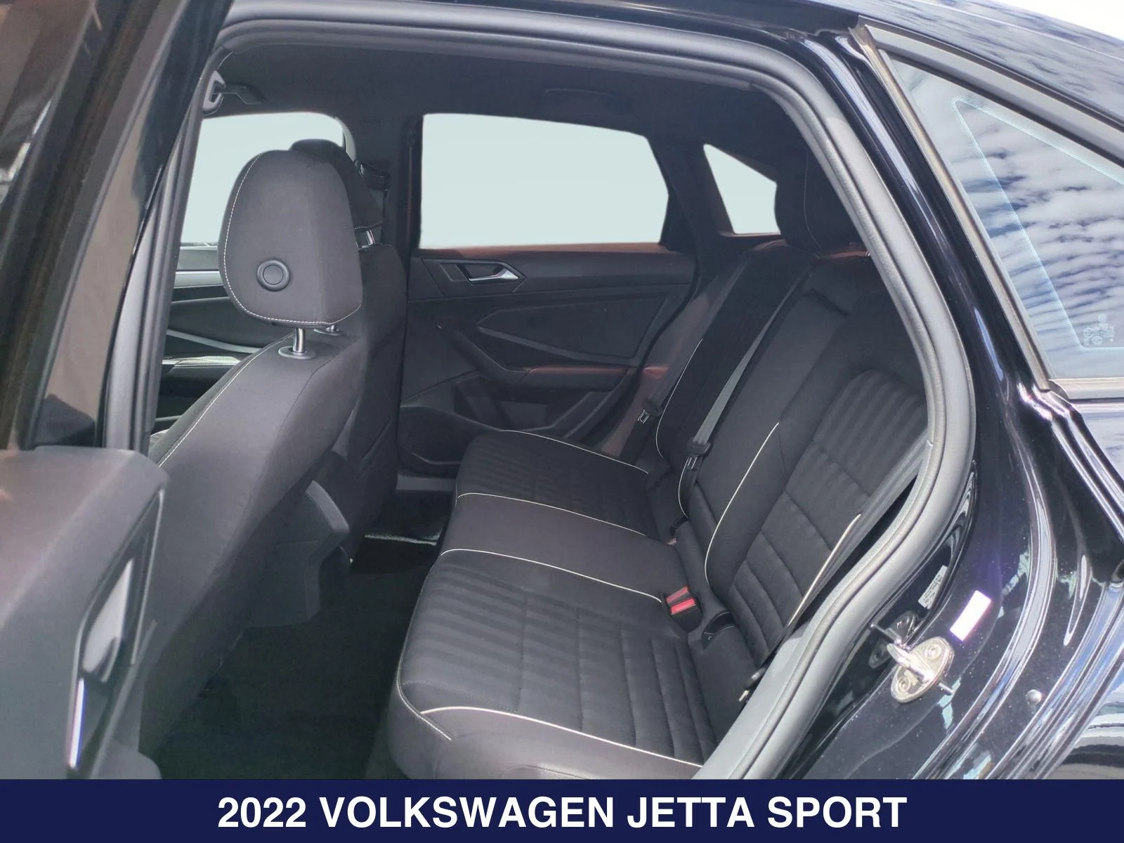 Used 2022 Black Volkswagen 1.5T Sport image 16