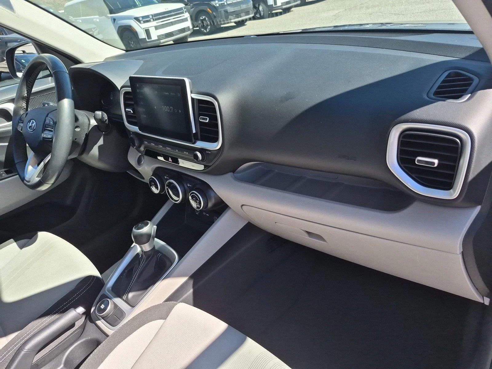 Used 2024 Shimmering Silver Hyundai SEL image 37