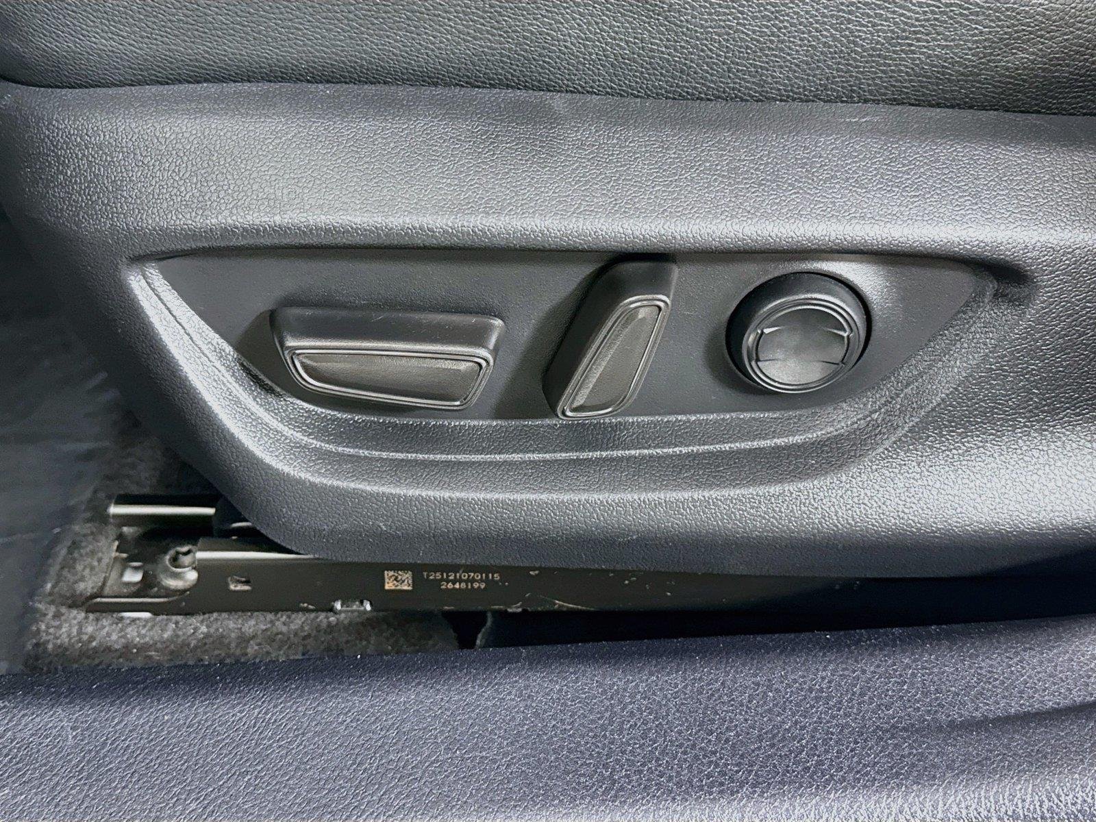 Certified Used 2025 Ice Cap Toyota SE image 28