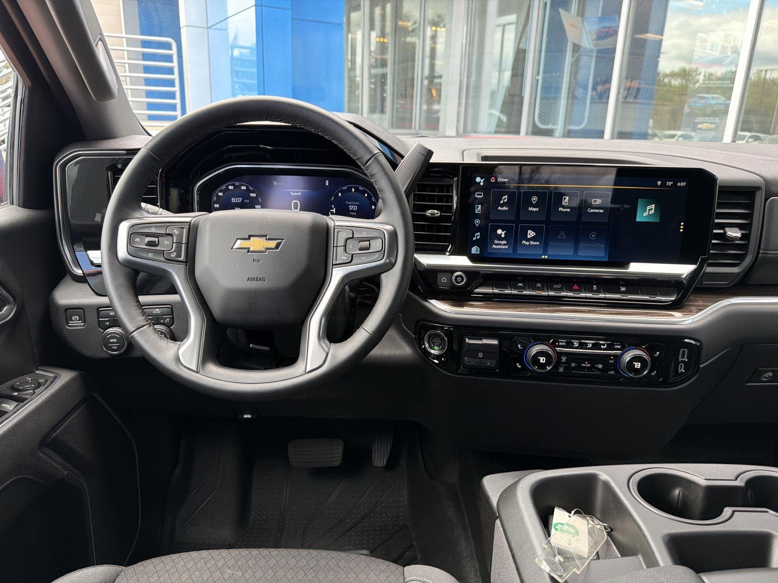 2025 Chevrolet Silverado 1500 LT - Photo 18