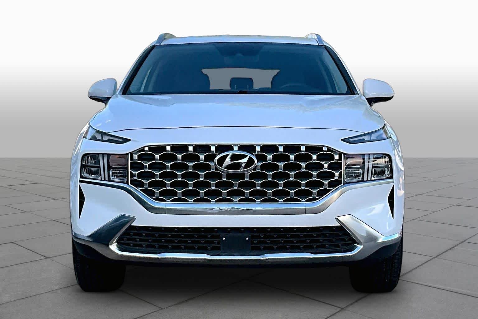 Used 2022 Quartz White Hyundai SEL image 4