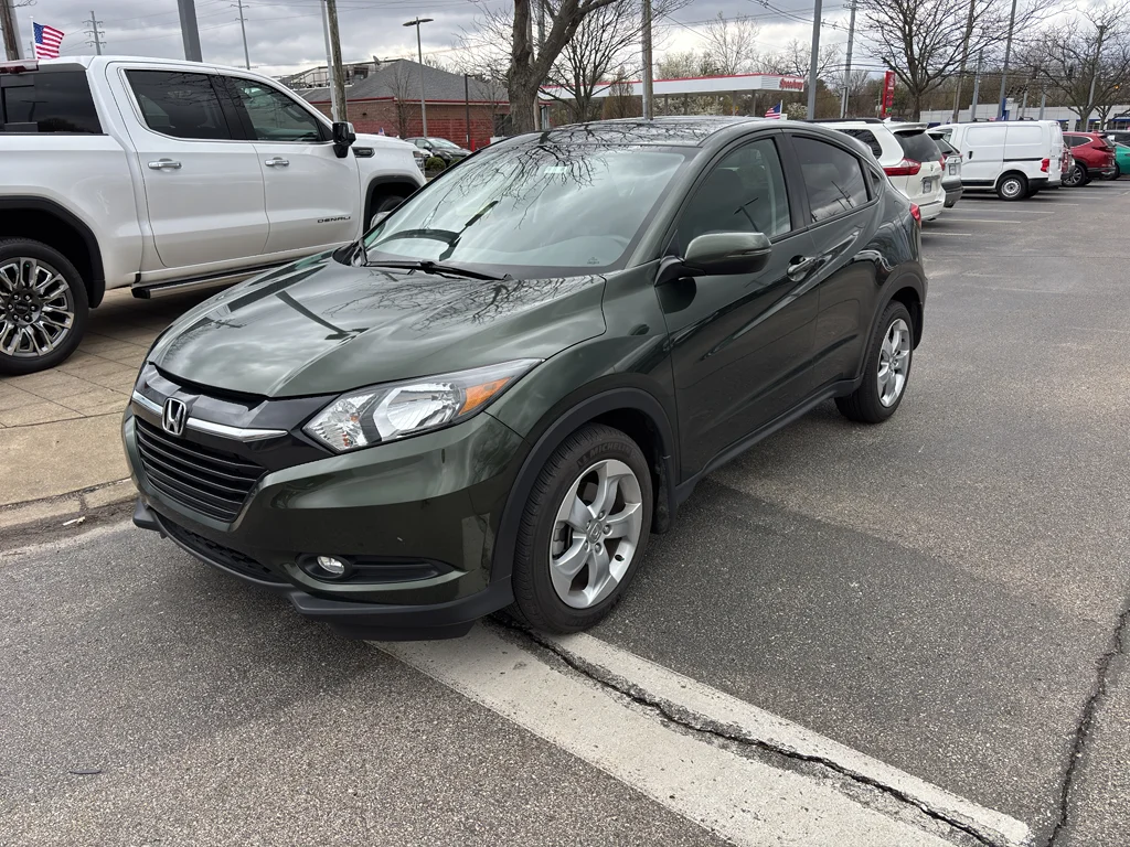 Used 2016  Honda EX image 2