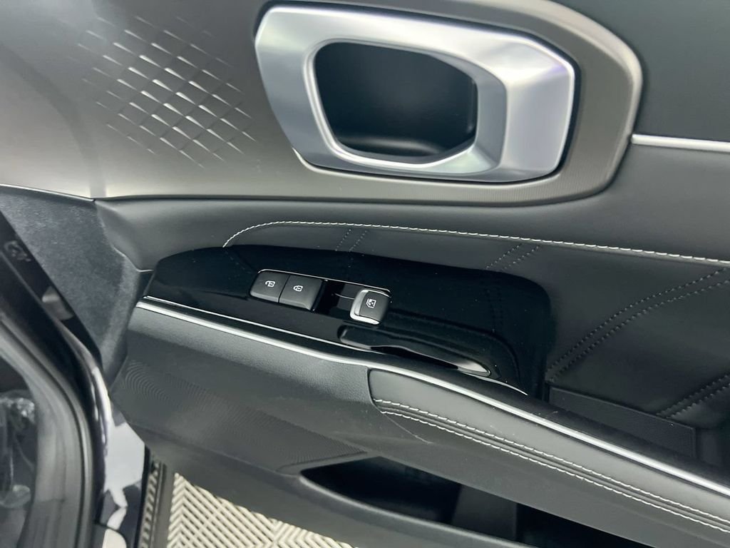2026 Kia Sorento EX - Photo 32