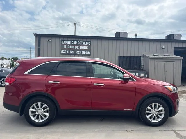 Used 2018 Red Kia LX image 7