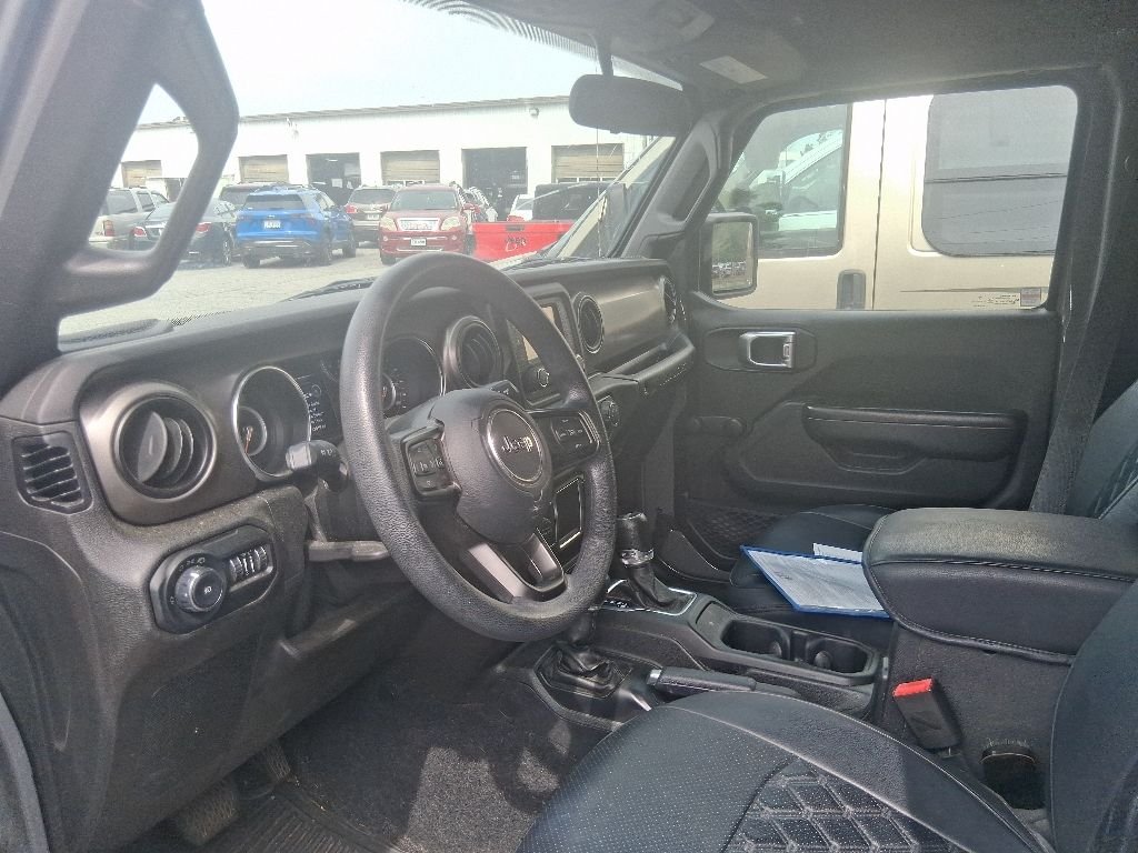 Used 2019 Gray Jeep Unlimited Sport image 10
