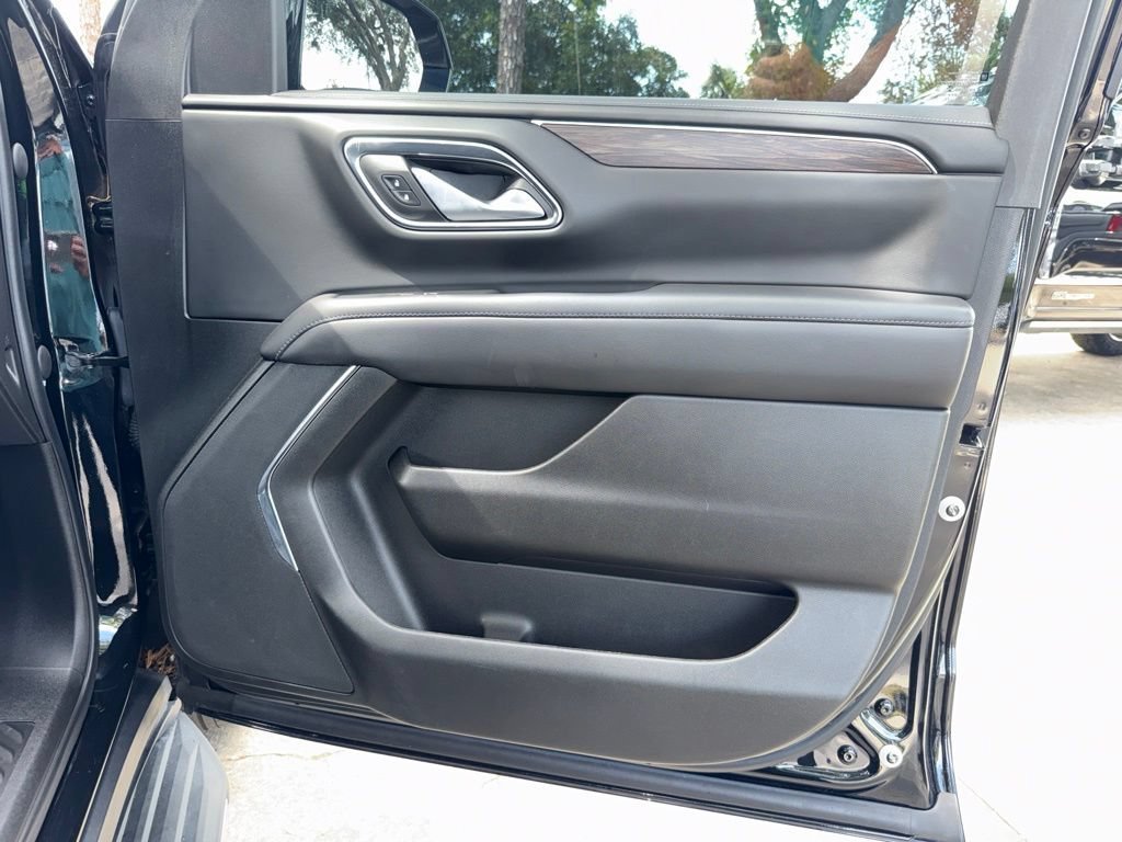 Used 2023 Black Chevrolet LS image 23