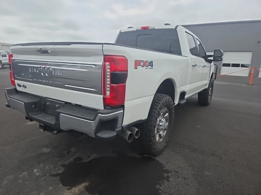 Used 2024 White Metallic Ford King Ranch image 9