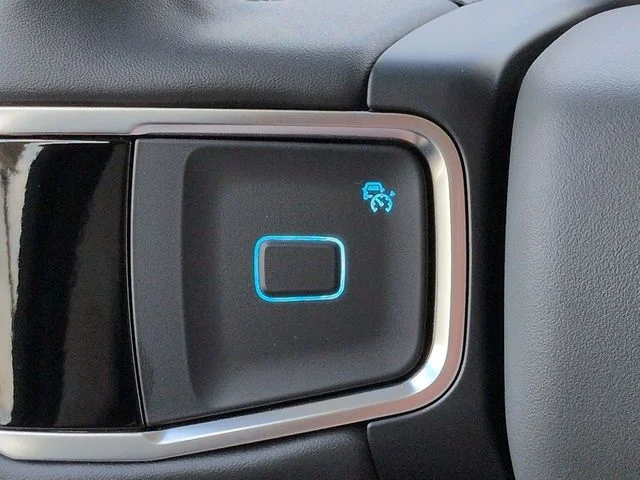 New 2027 Agate Black Metallic Ford Active image 24