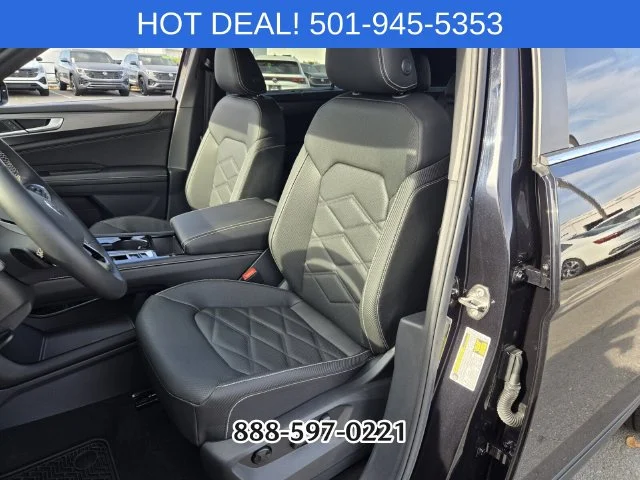 Used 2026 Black Volkswagen SE w/Technology image 9