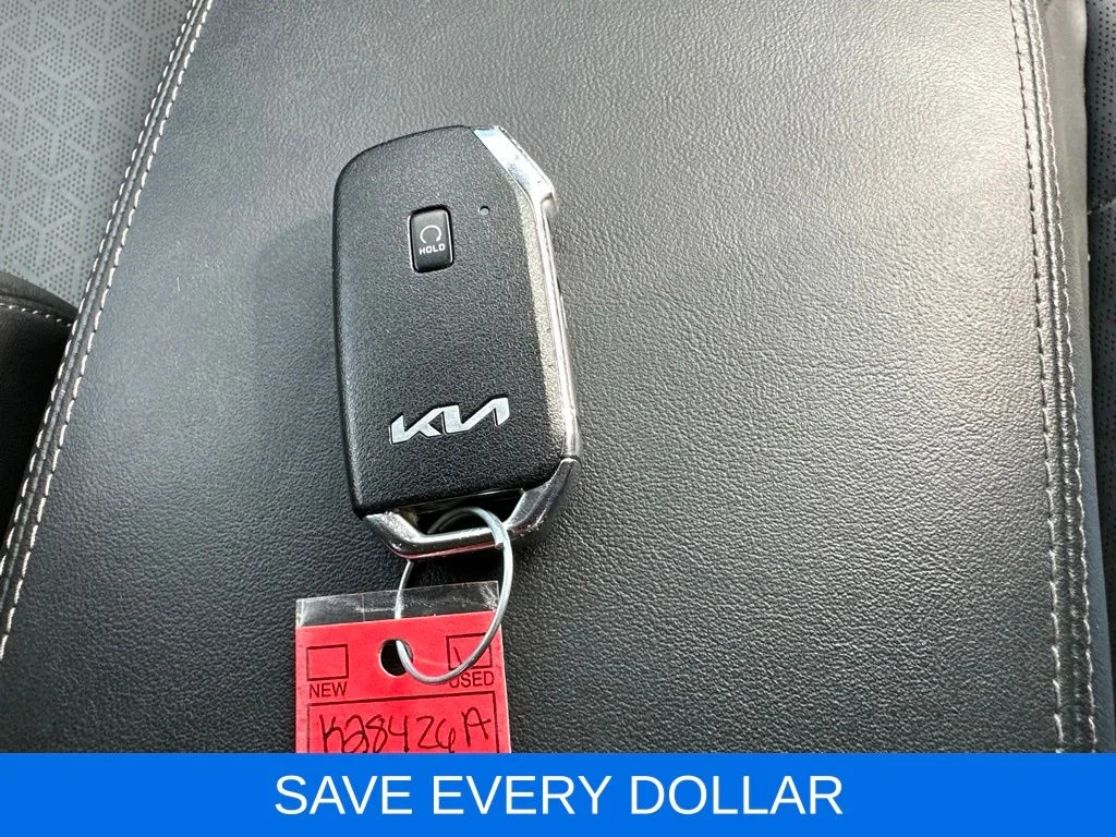 Used 2023 Red Kia S image 17