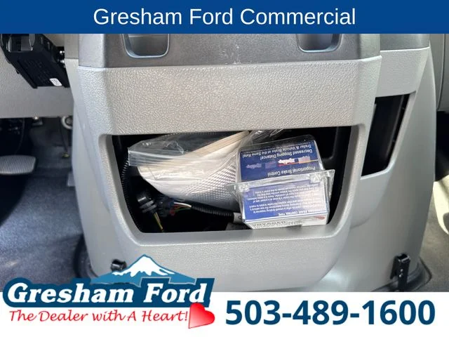 New 2025 Oxford White Ford Base image 27