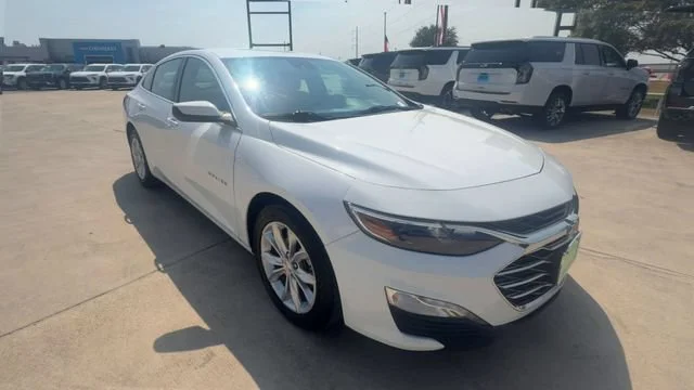 Used 2024 Chevrolet Malibu 1LT with VIN 1G1ZD5ST0RF142772 for sale in Seguin, TX